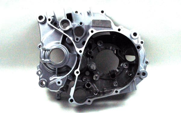 Blokkfél öntvény (bal oldali) Barton Blade 125 - Moretti