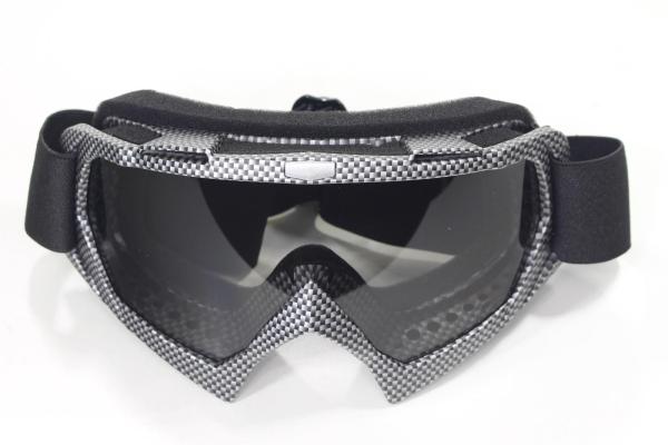 WB P-09 Cross Szemüveg Sötét Plexivel (Karbon mintás)